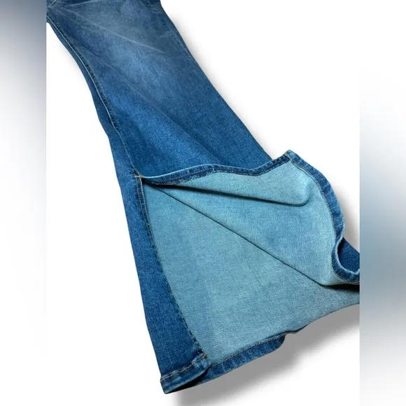Frye Split Hem Flare Jeans Size 14W Medium Wash