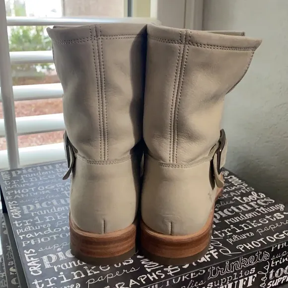 Frye Veronica leather booties size 6