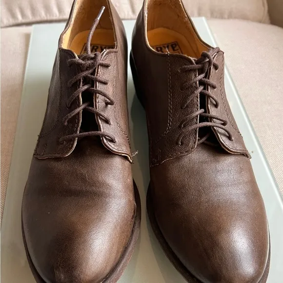 Frye woman’s leather shoes size 11