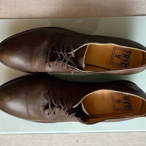 Frye woman’s leather shoes size 11
