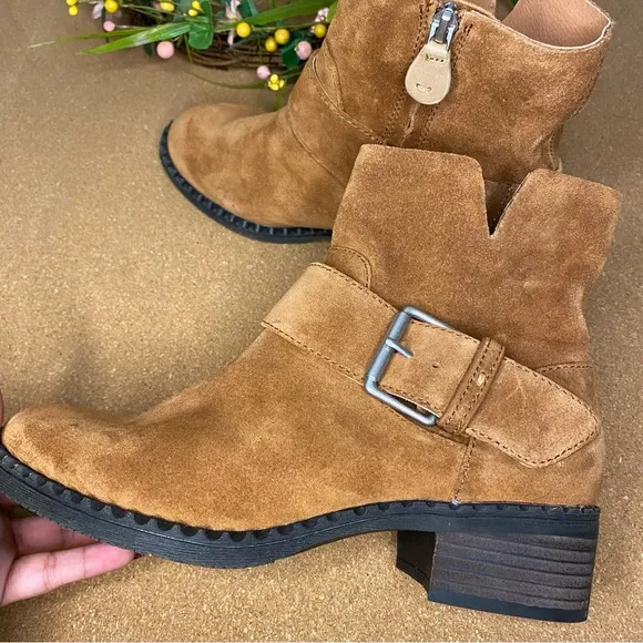 Gentle Souls Best Slit Moto Ankle Booties Shoes Size 6.5