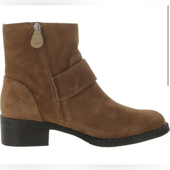 Gentle Souls Best Slit Moto Ankle Booties Shoes Size 6.5