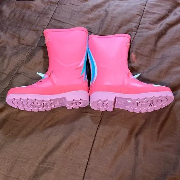 Girl’s Rain Boots by Joules Brand.  NWT!