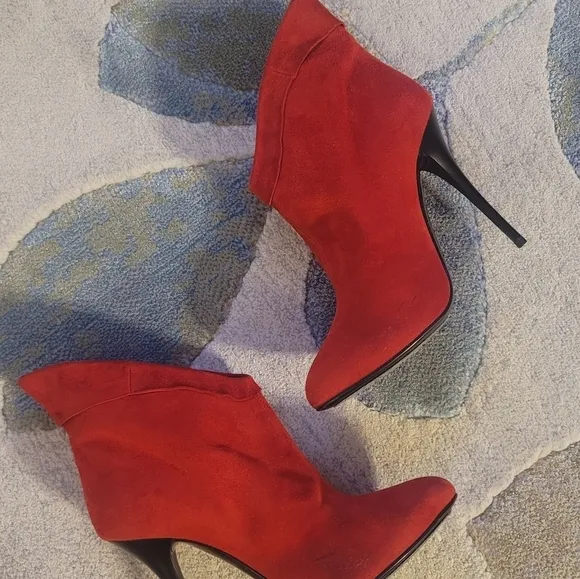 Giuseppe Zanotti Red Suede Ankle Boots