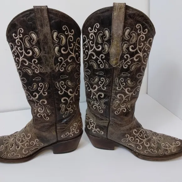 Golden Guns Brown Floral Embroidered Leather Cowboy Boots - Snip Toe