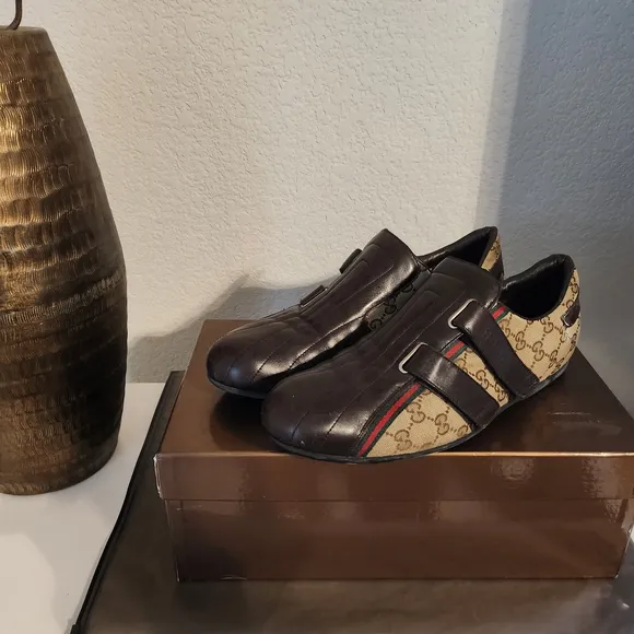 Gucci Men's GG Brown Leather Shoes