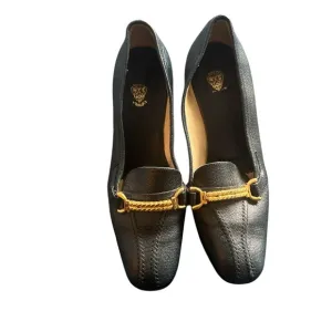 Gucci Vintage Navy Loafers with Gold Accent size 35 1/2