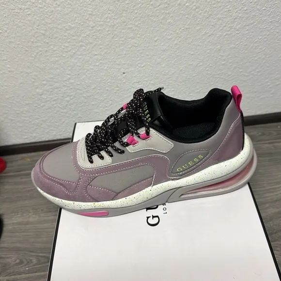 Guess Womens Fever 3 Lace Up Platform Casual and Fashion Sneakers