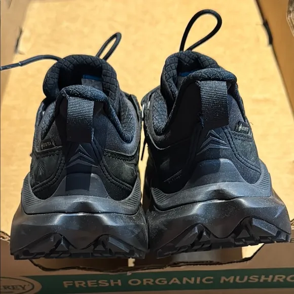 Hoka One One Women’s Kaha 2 Low GTX Hiking Shoes Size 9B