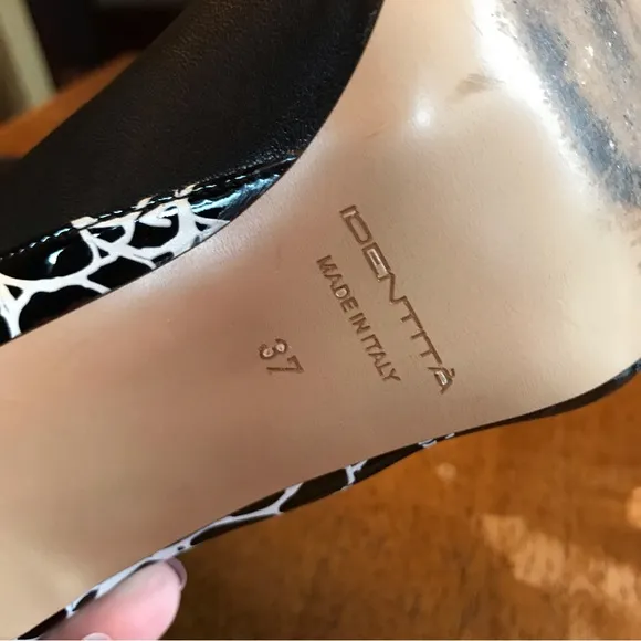 IDENTITA BLACK &amp; WHITE ANIMAL PRINT BACK &quot;CANDICE&quot; STILETTO HEEL BOOTS (37)