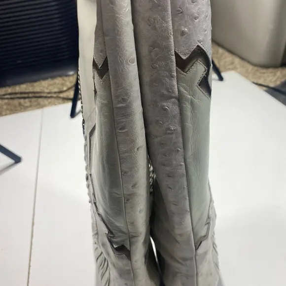 I.magnin Design Studio Leather Vintage White Embroidered Studs Boots NIB 8.5-9