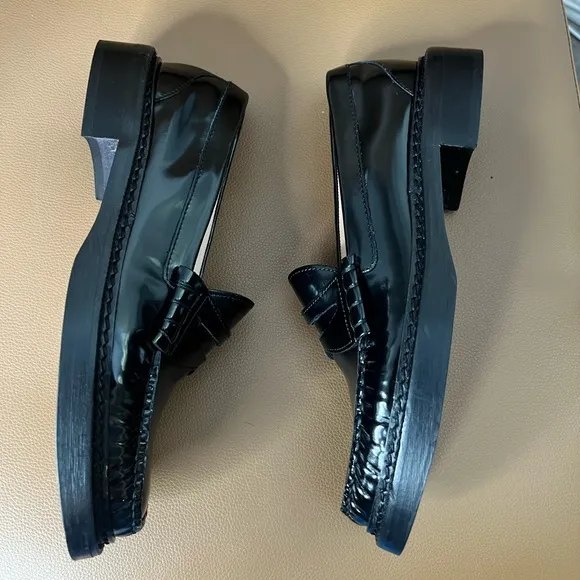 J. Crew Classic Women’s Black Slip On Penny Loafers Sz 7