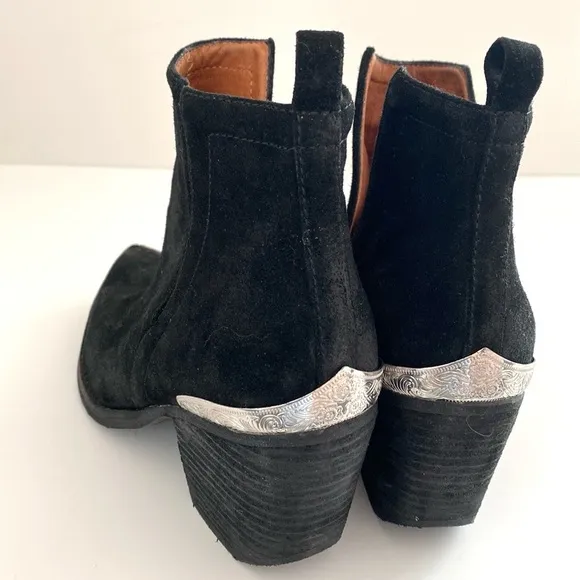 Jeffrey Campbell Black Suede Ankle Boots with Silver Accents 7.5 Western Boho