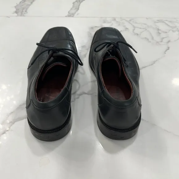 Johnston &amp; Murphy black lace up men’s leather shoes size 9.5