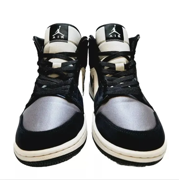 Jordan 1 Mid SE Mens Satin Smoke Grey  852542-011 Size 9 Shoes/Sneakers