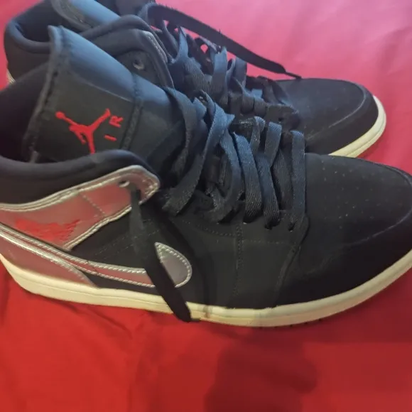 Jordan Athletic Shoes Black and Red