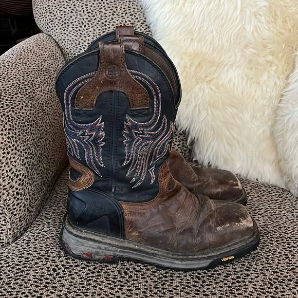 Justin original work boots - size 8D - brown/black - oil/slip resistant sole
