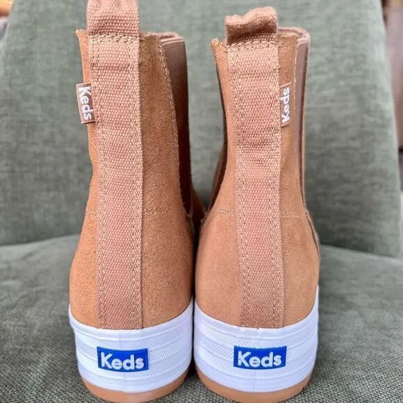 Keds Womens Tan Suede Slip-On High-top The Platform Chelsea Lug Boots Size 10