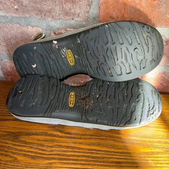 KEEN Whisper Brown Waterproof Sandals Womens Size 10 Shoes Outdoor Hiking