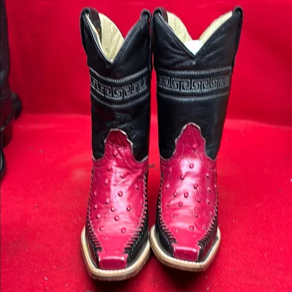 Kids Black and Red Cowboy Boots SZ 18.5 MX box 64