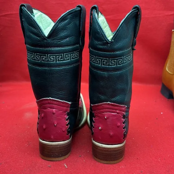 Kids Black and Red Cowboy Boots SZ 18.5 MX box 64