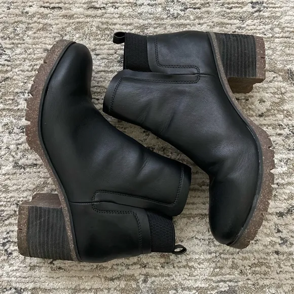 KORK-EASE Womens Black Leather Ankle Heel Chelsea Boots Size 11 M
