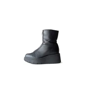 LA CANADIENNE Ankle Boots Platform Black Booties. Womens Size 5