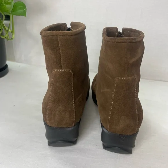 LA CANADIENNE SHIANE BOOT BROWN‎ WATERPROOF WEDGE 9.5M