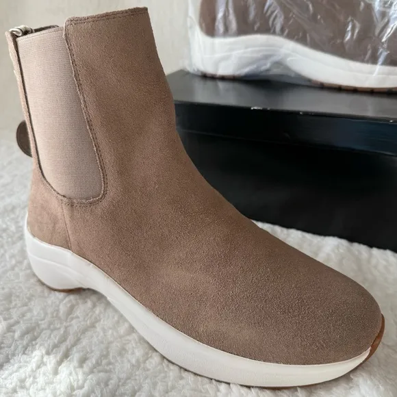 Lauren Ralph Lauren Rylee Suede Chelsea Boots, Tan, Size Women's US 9.5B