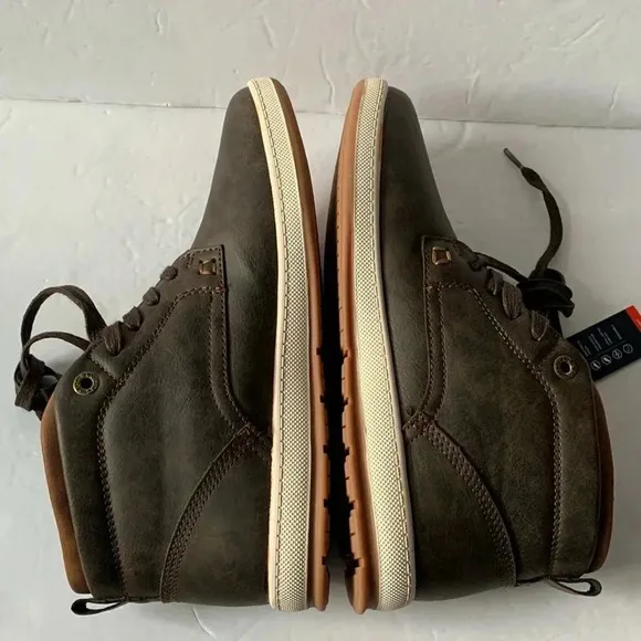 Levi’s Goshen Comfort Casual Shoes Mid Top Brown/Tan Men’s Size 7.5 New