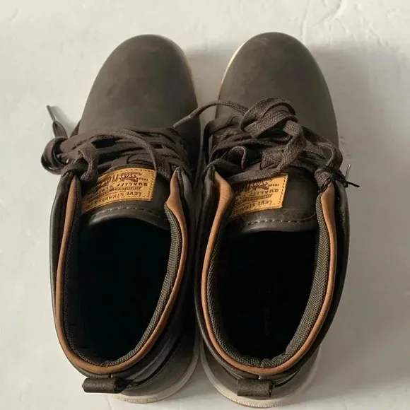 Levi’s Goshen Comfort Casual Shoes Mid Top Brown/Tan Men’s Size 7.5 New