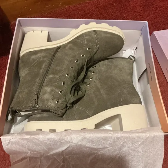 Lisa Vicky Amazed Dark olive spl suede boots