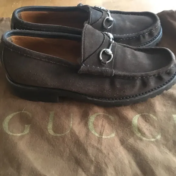 Lk NW GUCCI Classic Brown Suede Horse Bit Loafers