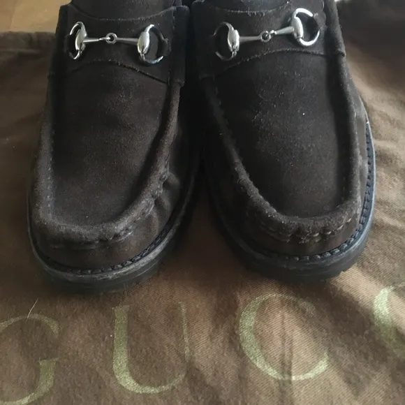 Lk NW GUCCI Classic Brown Suede Horse Bit Loafers