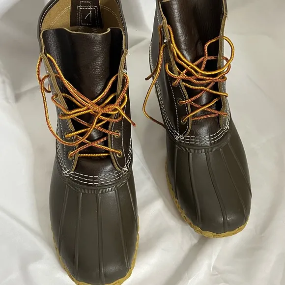 L.L. Bean Men's 8” Tumbled Leather Bean Boot Size 11