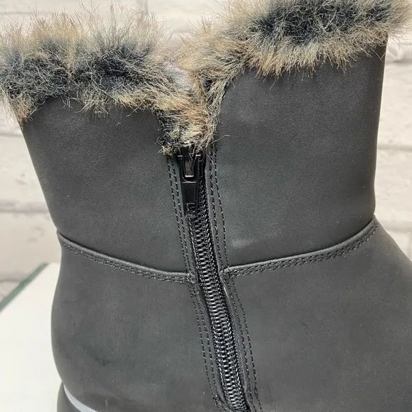 London Fog Black Faux Fur Fleece Lined Boots size 8