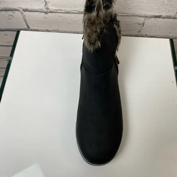 London Fog Black Faux Fur Fleece Lined Boots size 8