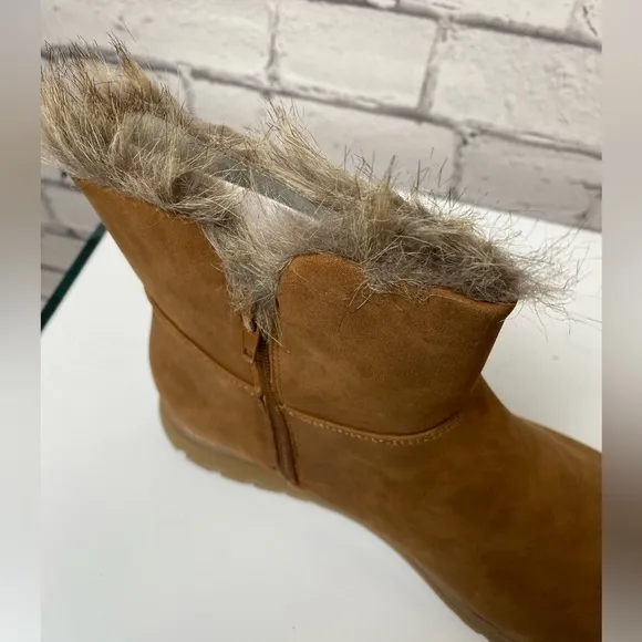 London Fog Brown Faux Fur Fleece Lined Boots size 9