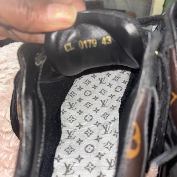 Louis Vuitton Black and Brown Men's Shoes