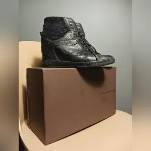 Louis Vuitton  High-Top Sneakers leather embossed  monogram suede Mileni…