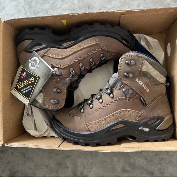 LOWA RENEGADE GTX MID W Hiking Boots - US 6