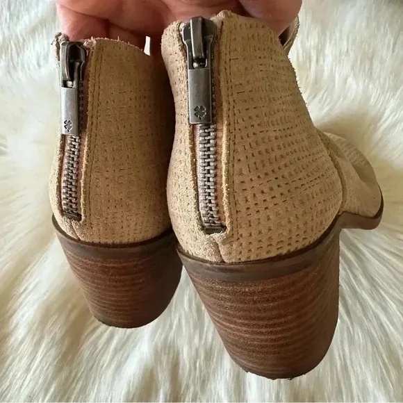 Lucky Brand Powe Suede Ankle Boots Shoes Sz 8.5
