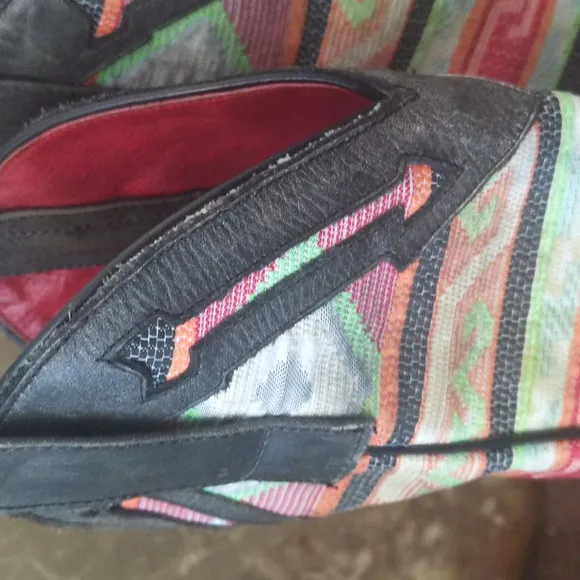 MACIE BEAN M9081 &quot;Black Cracktacular&quot; Serape square toe cowgirl boots sz 6 EUC
