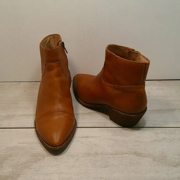 Madewell Darcy Ankle Western Distressed Rugged Ankle Boot Size 6