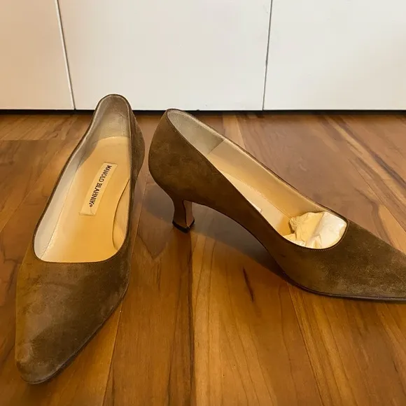 Manolo Blahnik Brown Suede Women's Shoes