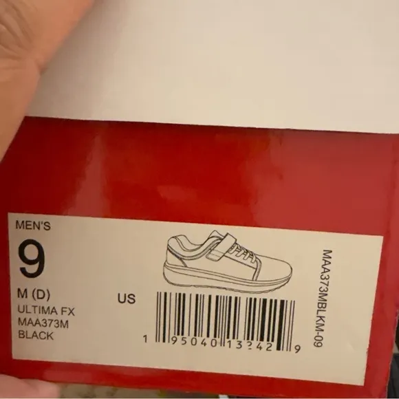 Man's Sneakers &amp; Athletic Shoes Propet Ultima FX size 9