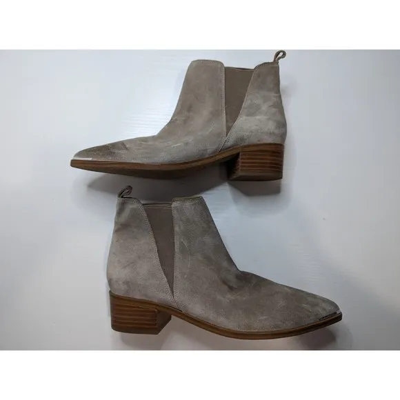 Marc Fisher Ltd Woman’s Size 7.5M Yale Gray Suede Slip On Ankle Boots