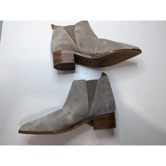 Marc Fisher Ltd Woman’s Size 7.5M Yale Gray Suede Slip On Ankle Boots