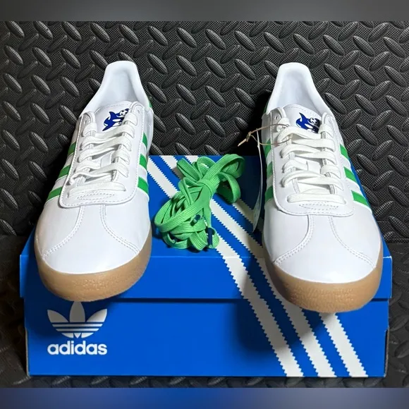 Mens‎ Adidas Athletic Sneakers White Green Mens Size 10