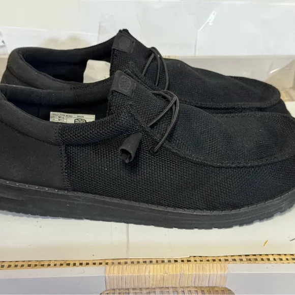 Men's Black Casual Shoes by Hey Dude size 10 good condition